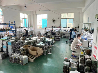 Shengzhen Xinlian Wei Technology Co., Ltd linea di produzione in fabbrica